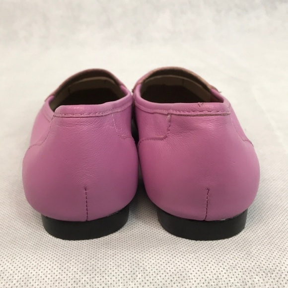 Array Loafers size 6 1/2
Good condition - Picture 5 of 8